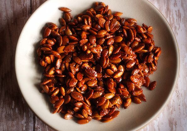 pumpkin seeds with pest honey